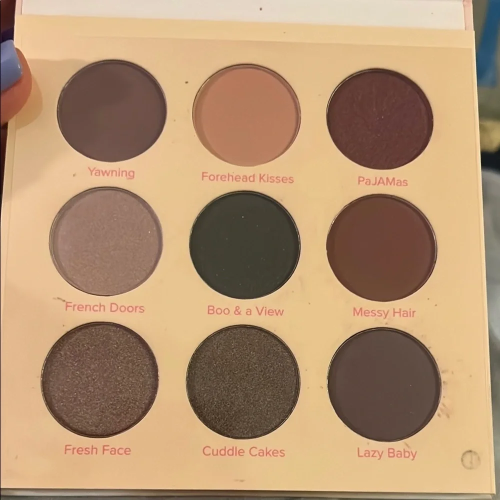 Beauty Bakerie Pink Eyeshadow Palette